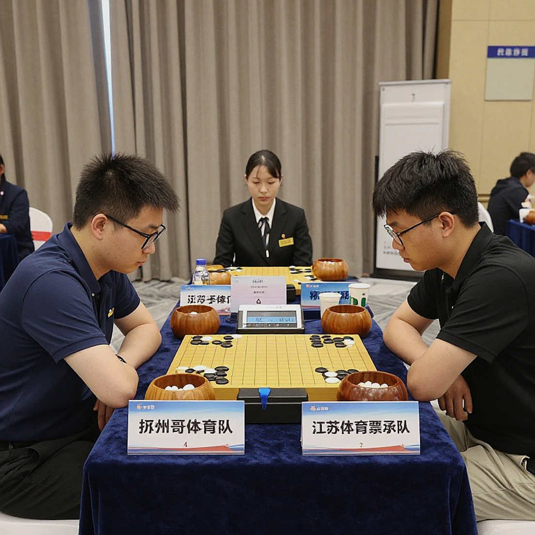 2.731 Elo, 8/10 bất bại và một lỗ hổng chứng thực mang tên Yagiz Kaan Erdogmus