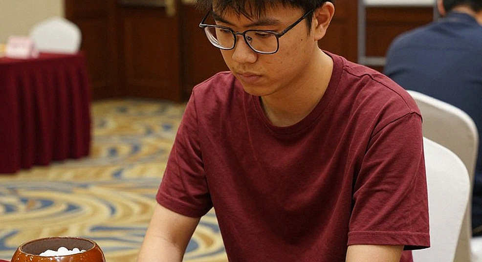 Phòng thủ Scandinavia: Hiệp sĩ siêu hạng, Magnus Carlsen và bài toán niềm tin