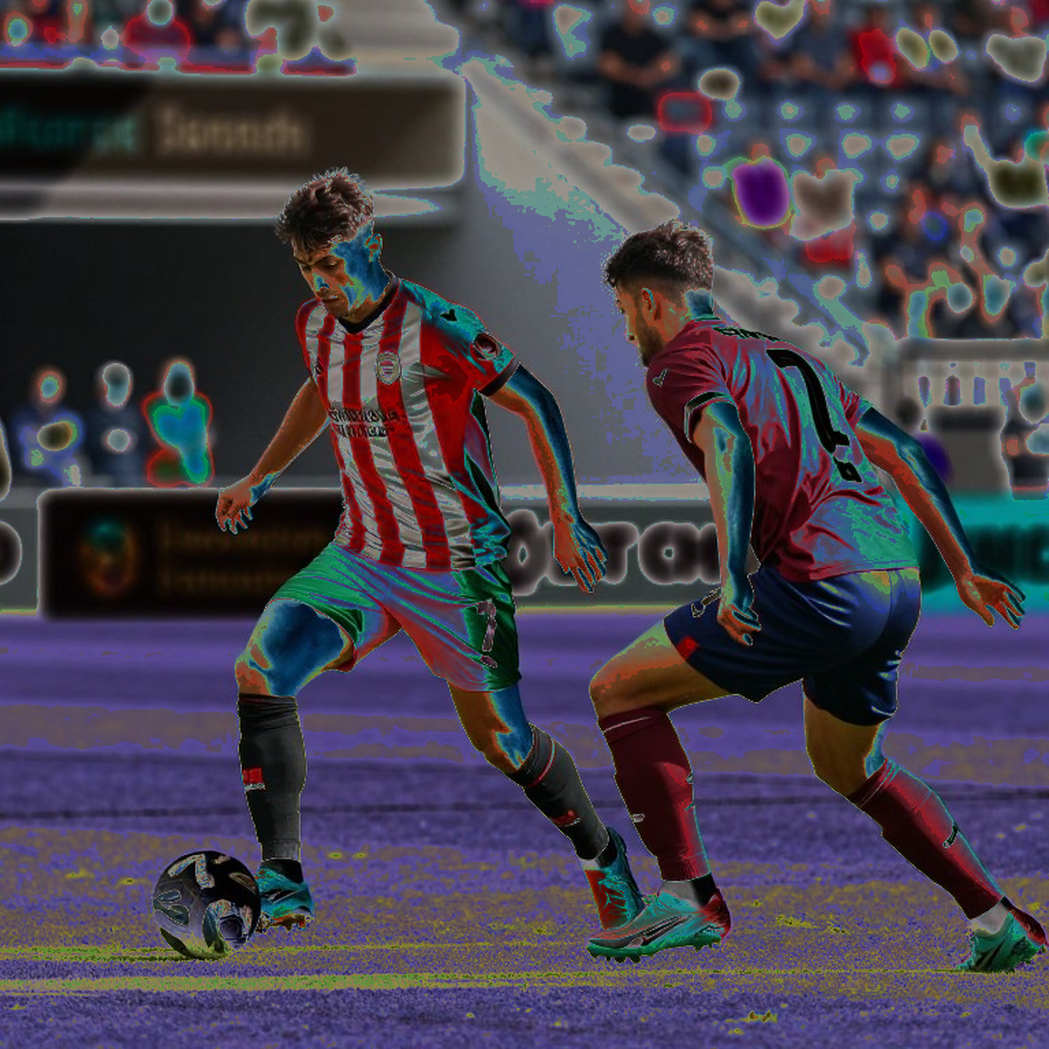 V.League trở lại: Bóng tối phủ bóng đêm Hàng Đẫy và nỗi lo Kewell