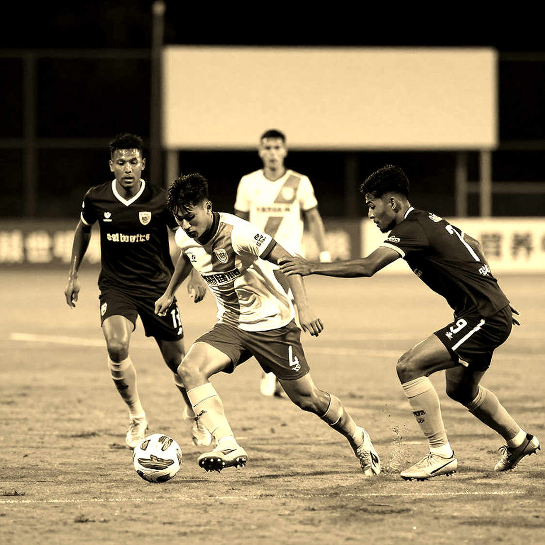 The Rhythm of V.League: Empty Seats and a Conversation That Hasn't Started The Rhythm of V.League: Empty Seats and a Conversation That Hasn't Started