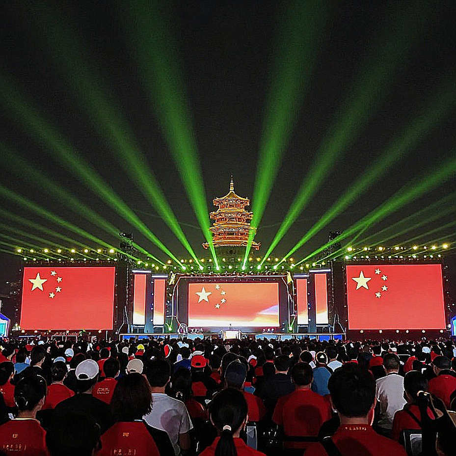 Đôi giày rách ở Luzhniki và bài học về một nền thể thao Việt Nam không cần người hoàn hảo